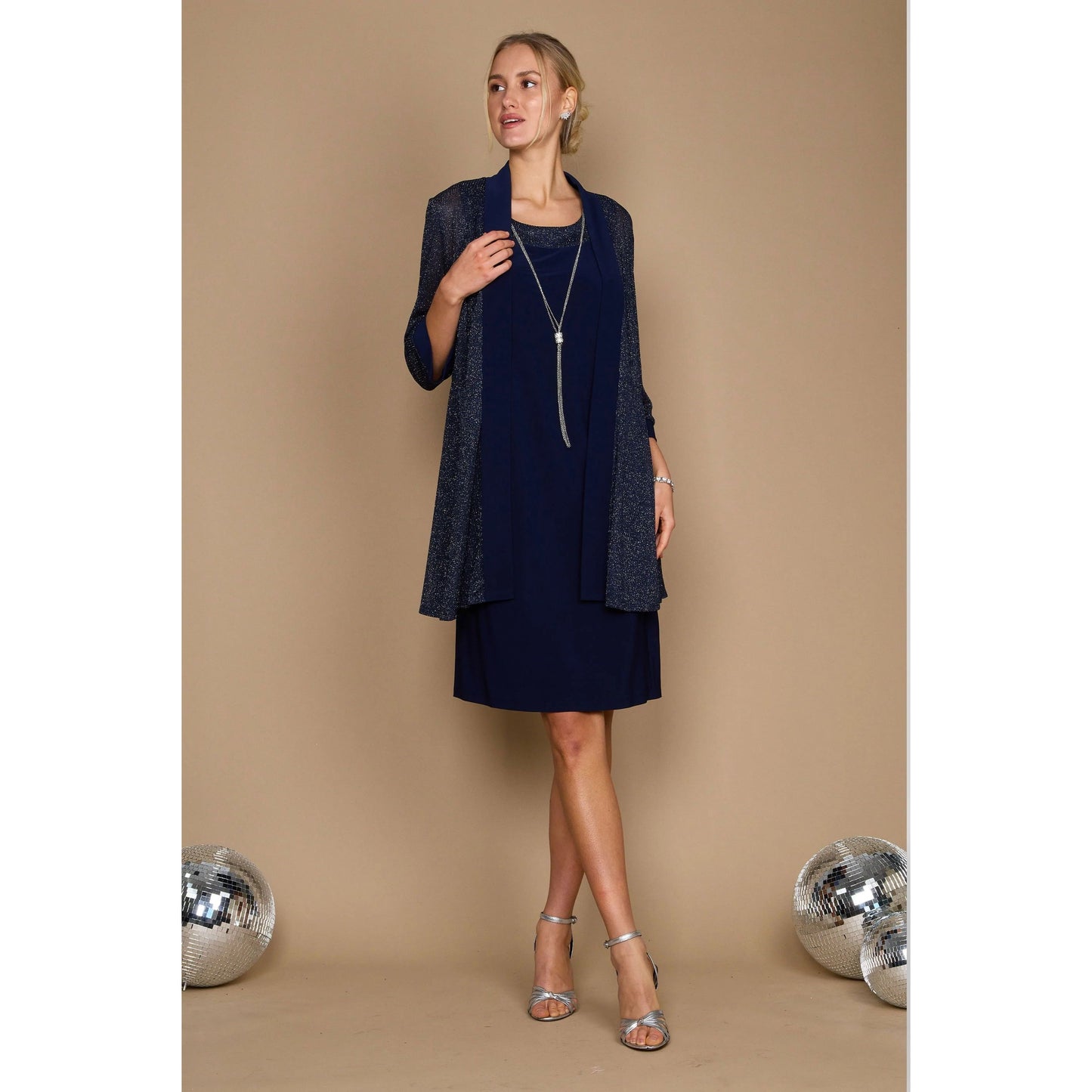 https://cdn.shopify.com/s/files/1/0062/5351/0738/products/RM1873WGLitter_Navy_3_3083d037-4e23-4c5a-99ae-20f14cd53dac.jpg?v=1740768367