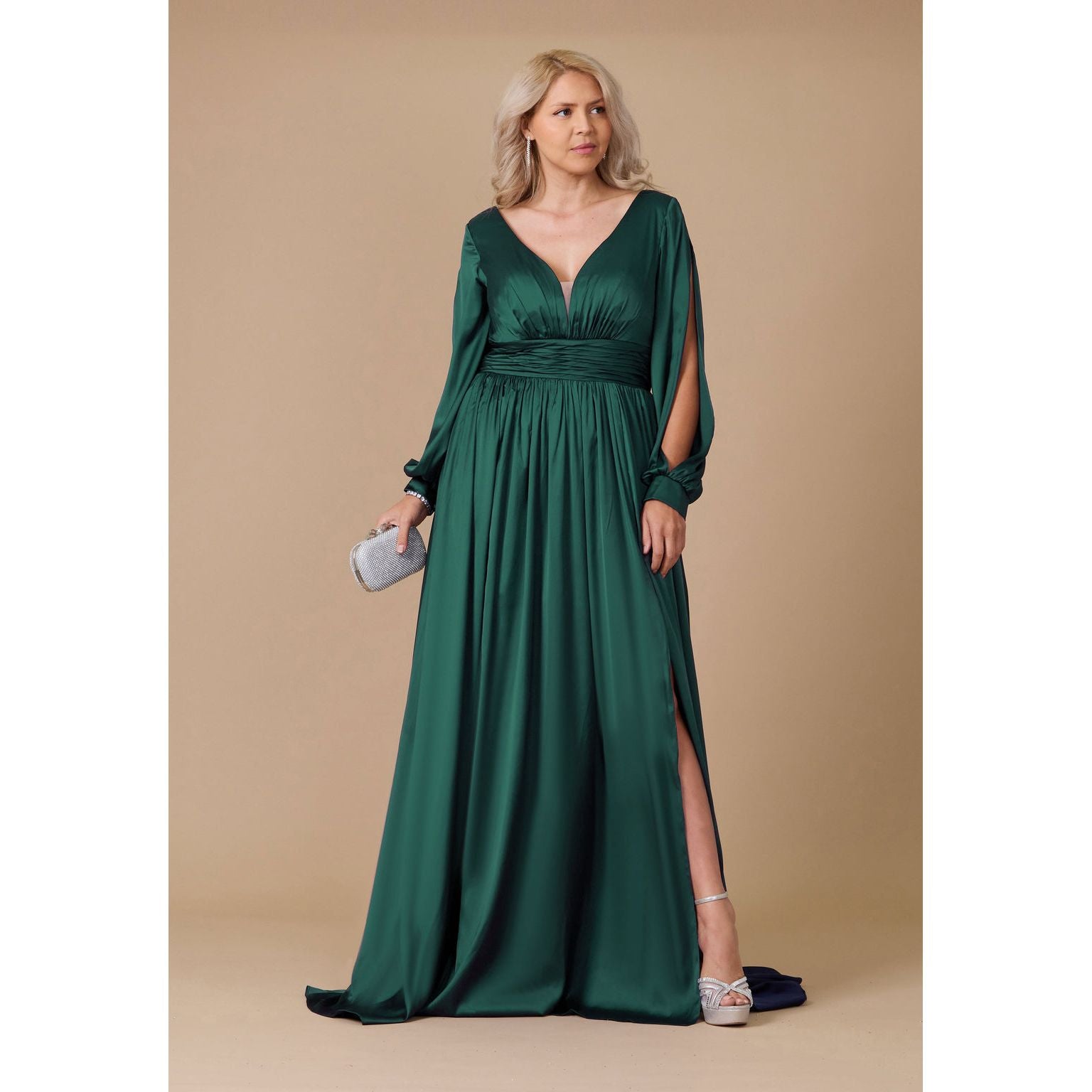 https://cdn.shopify.com/s/files/1/0062/5351/0738/files/DD1245_EMERALD_1_e4e5661a-3b26-4e52-a88b-b620dde8edd1.jpg?v=1740768255