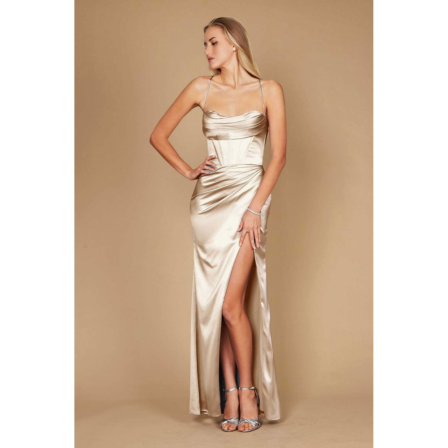 https://cdn.shopify.com/s/files/1/0062/5351/0738/files/DD1263_Champagne_1_5a9d883e-ec53-42e3-b808-4bb1e7f4e0fc.jpg?v=1740768092