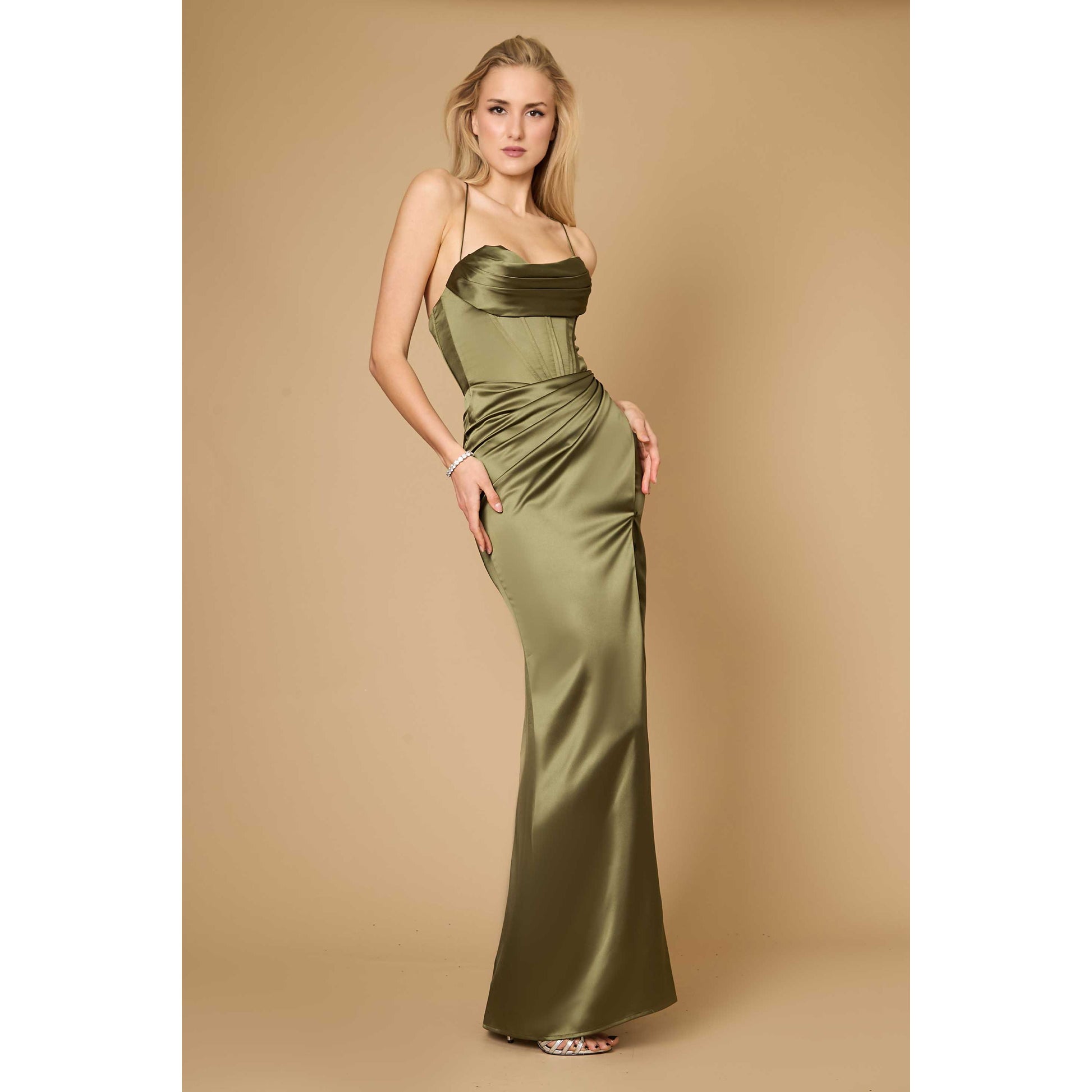 https://cdn.shopify.com/s/files/1/0062/5351/0738/files/DD1263_Olive_1_4_ed019b0e-31be-42dd-a07f-4d073208ba17.jpg?v=1740768092