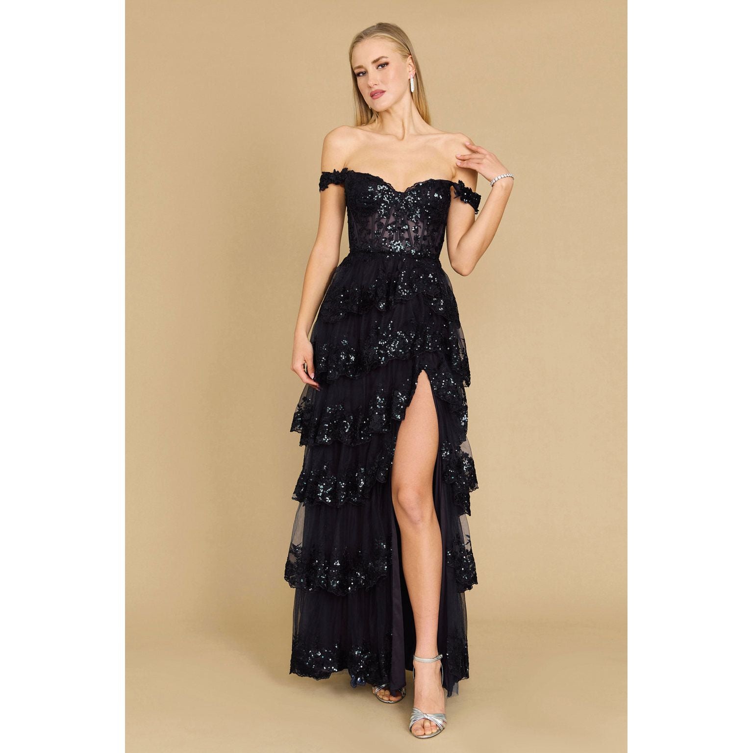 https://cdn.shopify.com/s/files/1/0062/5351/0738/files/DD1343_BLACK_1.jpg?v=1741193336