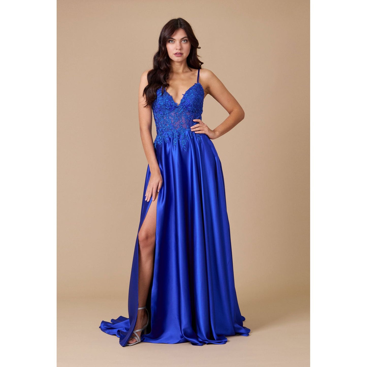https://cdn.shopify.com/s/files/1/0062/5351/0738/files/DD1359-_289_29_398d4d82-9e4d-4d09-b570-2ae35266fb09.jpg?v=1741194924