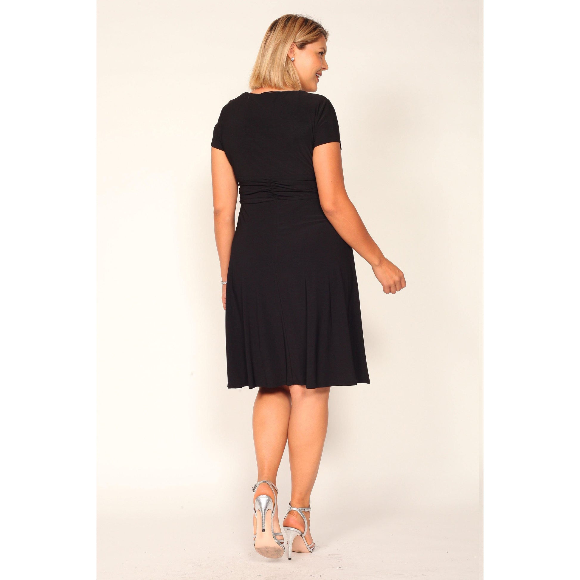 R&M Richards Emerald Short Dress