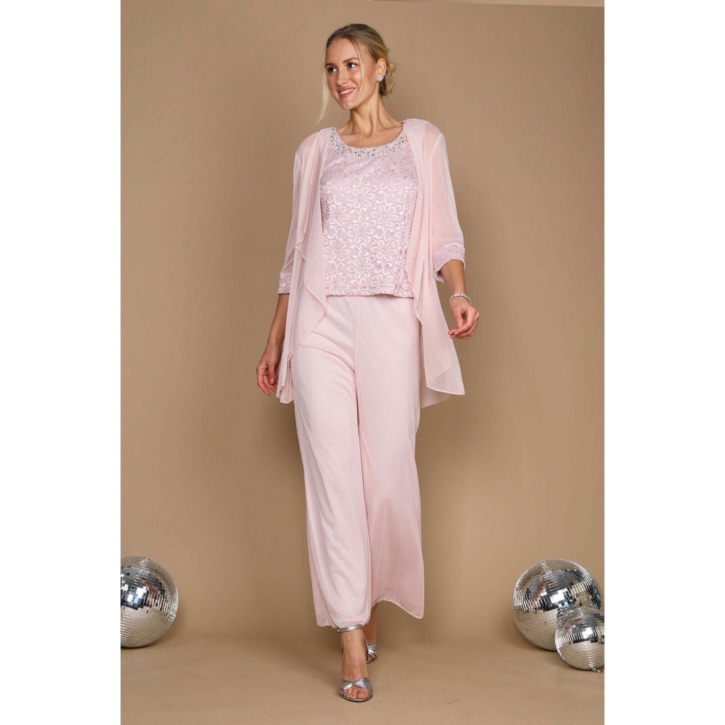 https://cdn.shopify.com/s/files/1/0062/5351/0738/products/RM5008_BLUSH_2.jpg?v=1740768407