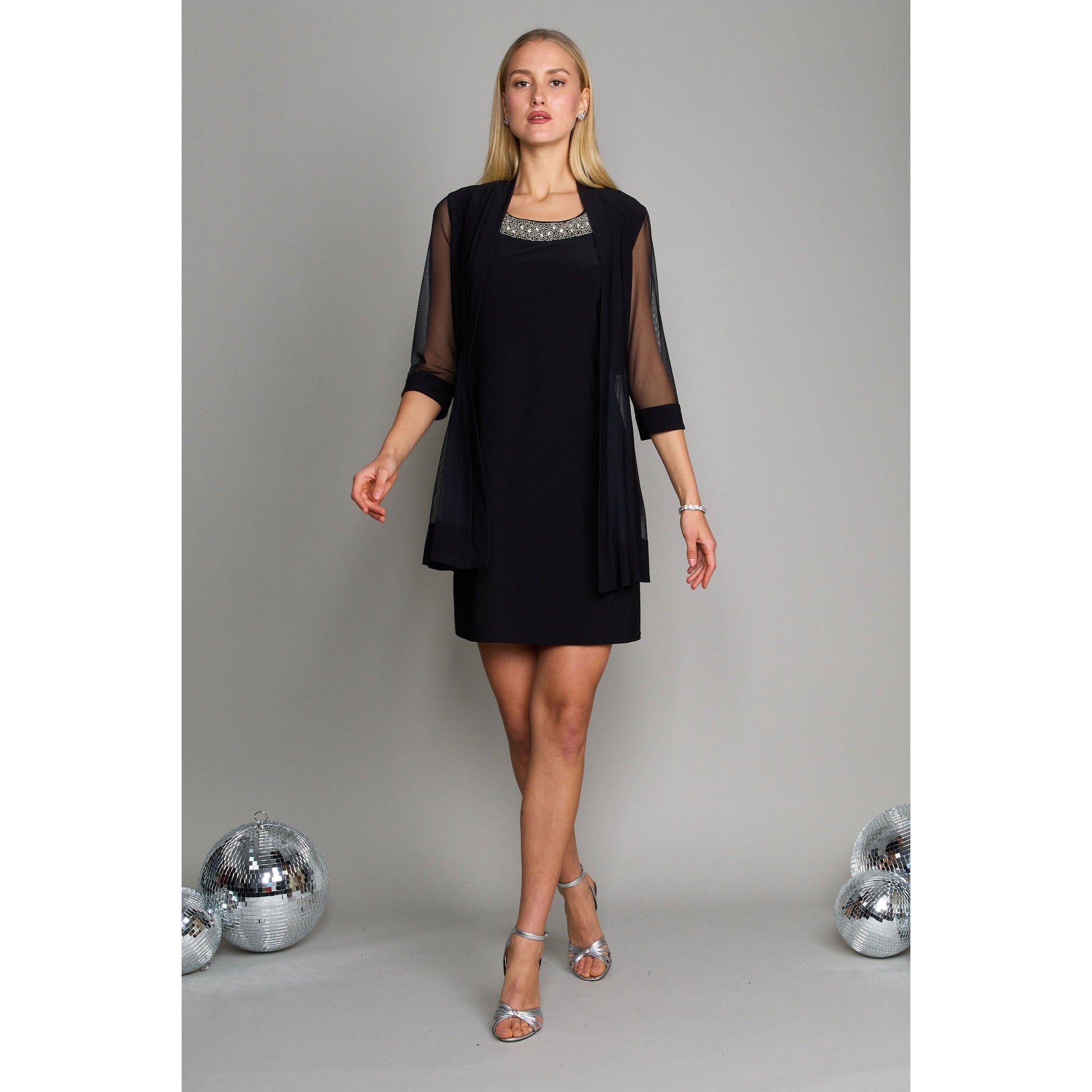 https://cdn.shopify.com/s/files/1/0062/5351/0738/products/RM8442_Black_New_5.jpg?v=1740768376