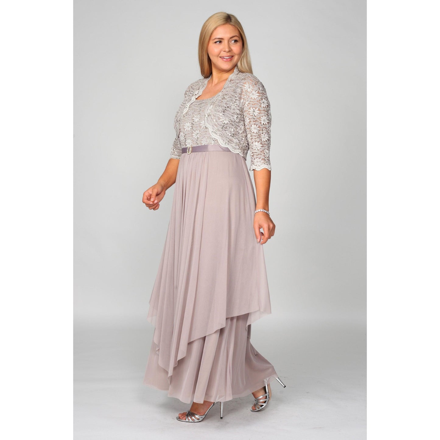 https://cdn.shopify.com/s/files/1/0062/5351/0738/products/randm-richards-long-mother-of-bride-plus-size-jacket-dress-7300w-the-dress-outlet-3.jpg?v=1740768411