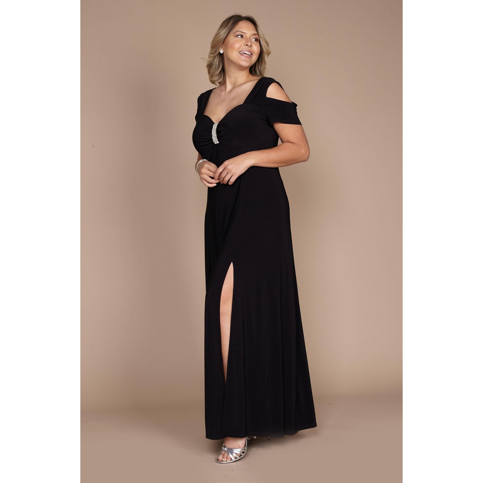 https://cdn.shopify.com/s/files/1/0062/5351/0738/products/randm-richards-long-plus-size-formal-evening-dress-1367w-the-dress-outlet-14_4d1b634f-18e9-4ba0-88b4-70f093eb0795.jpg?v=1740768333