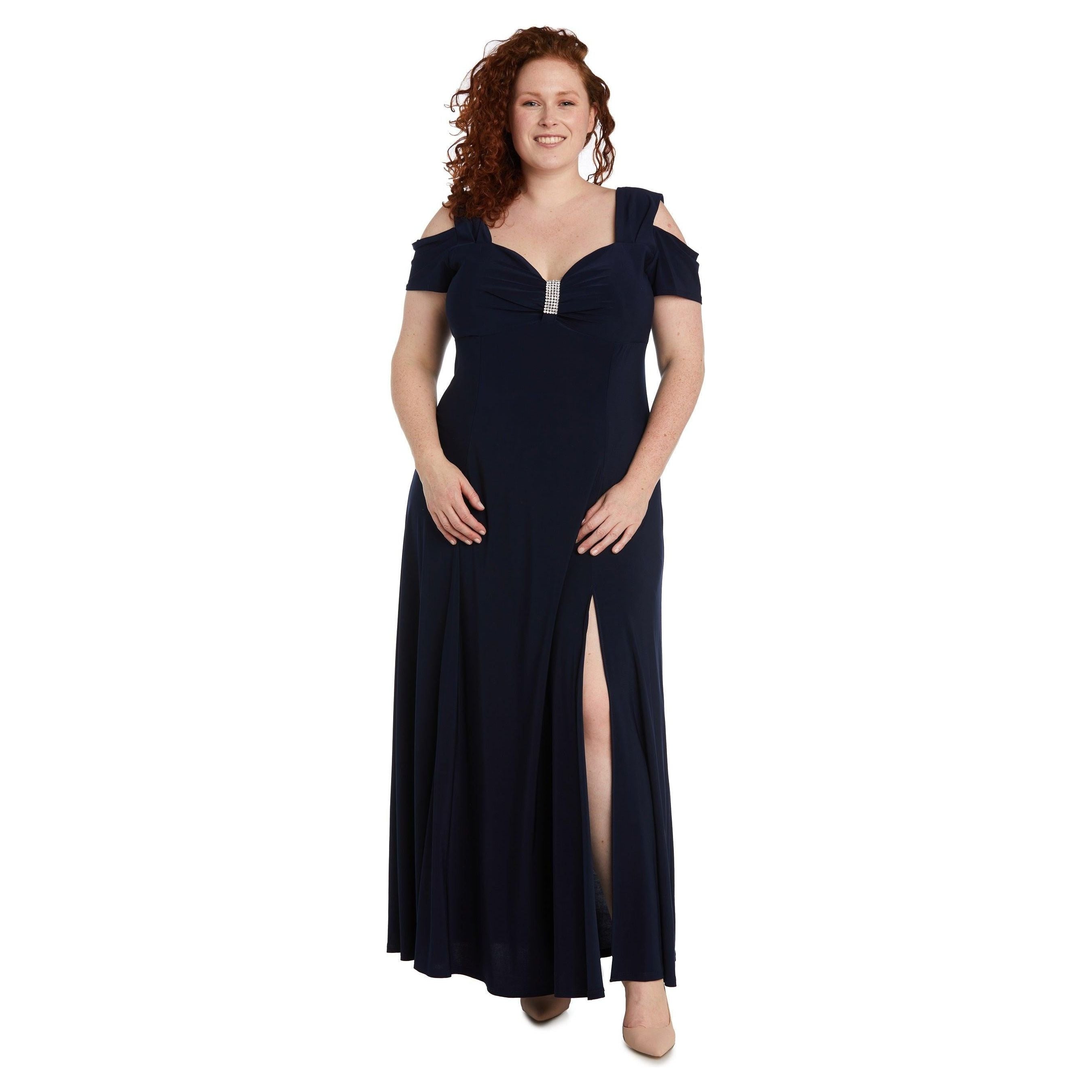 https://cdn.shopify.com/s/files/1/0062/5351/0738/products/randm-richards-long-plus-size-formal-evening-dress-1367w-the-dress-outlet-16_5cff209b-f0d2-4f21-88d4-b2efb3ace2b9.jpg?v=1740768334