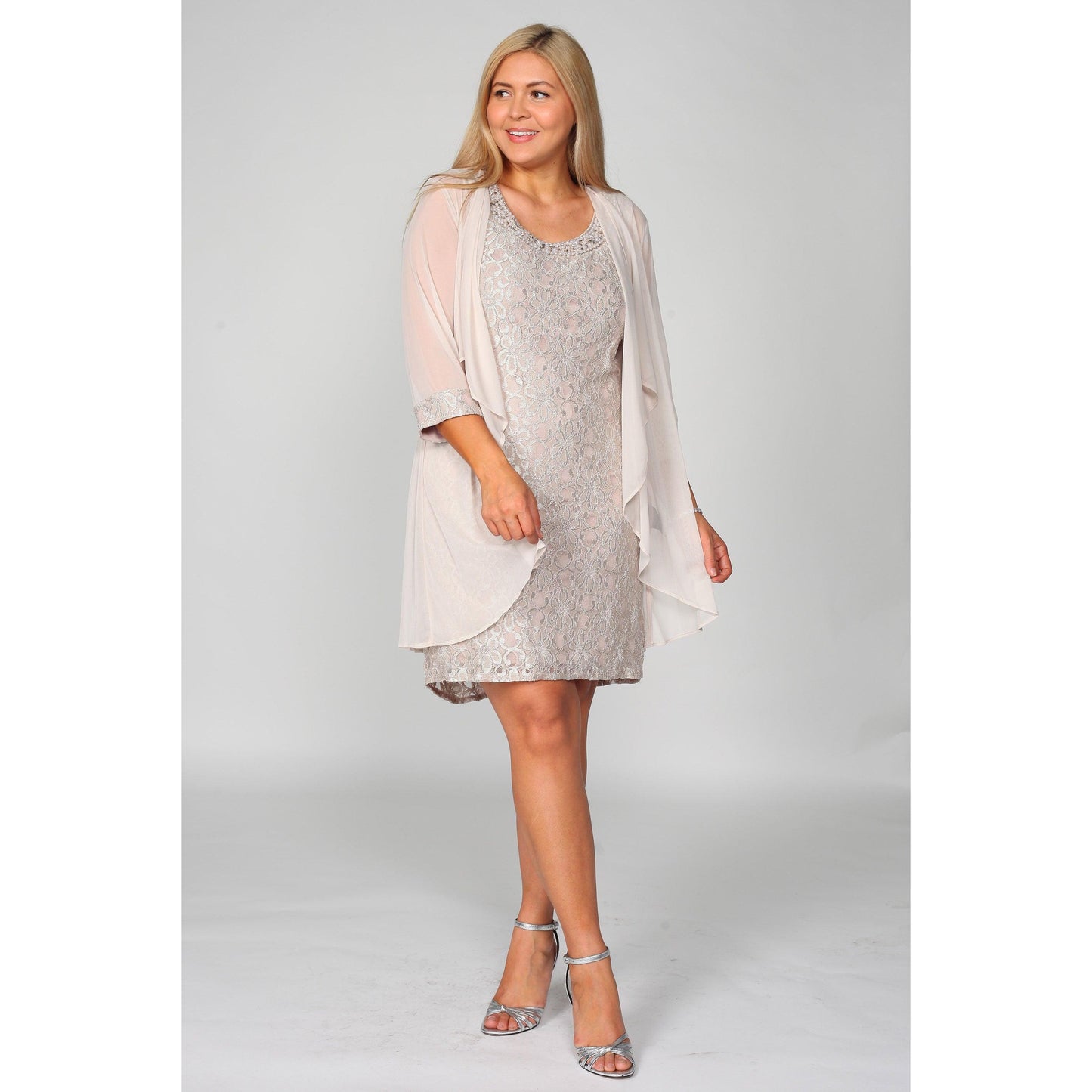 https://cdn.shopify.com/s/files/1/0062/5351/0738/products/randm-richards-short-lace-mother-of-the-bride-dress-2208w-the-dress-outlet-7.jpg?v=1740768423