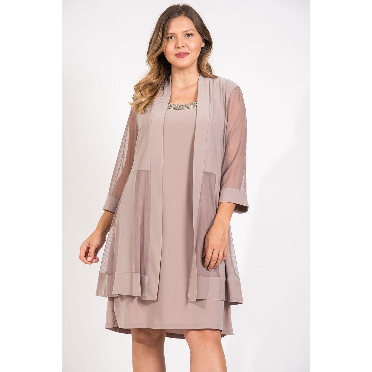 https://cdn.shopify.com/s/files/1/0062/5351/0738/products/randm-richards-short-mother-of-the-bride-plus-size-dress-8442w-the-dress-outlet-12_8b34c18a-a2c0-4860-85bd-4424412599a6.jpg?v=1740768380