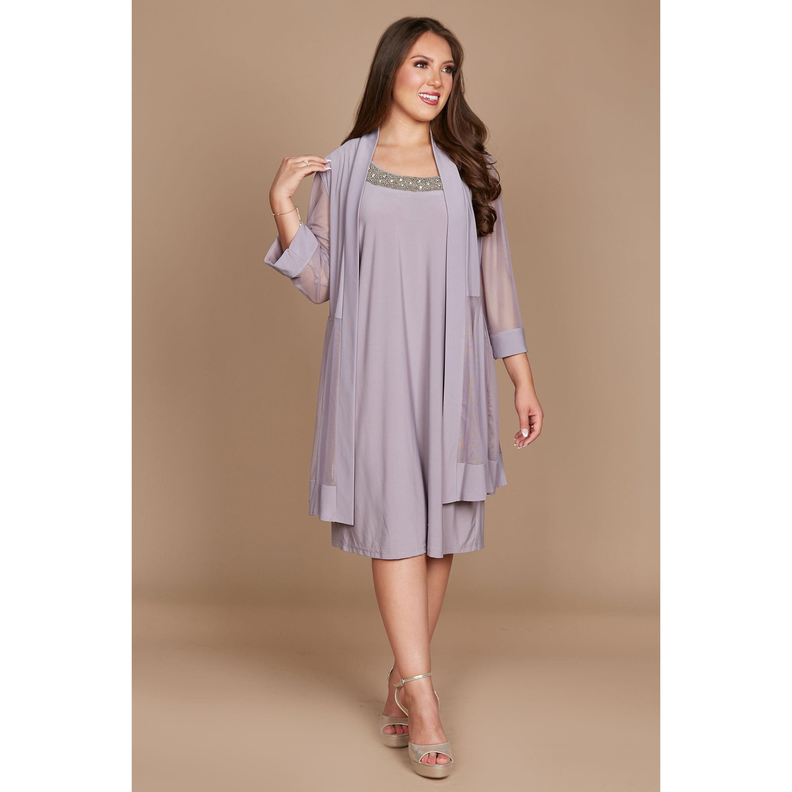 https://cdn.shopify.com/s/files/1/0062/5351/0738/products/randm-richards-short-mother-of-the-bride-plus-size-dress-8442w-the-dress-outlet-16_1daa0e84-ece7-4b14-a9e2-4f373c0bb30c.jpg?v=1740768380
